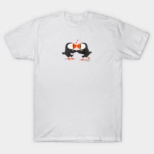 Puffins in love T-Shirt